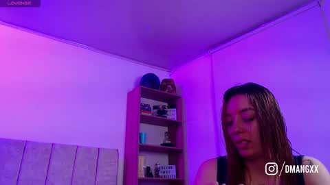 Snapshot of mangxx chatting on 11.22.25 Danny online show from 11.22.25