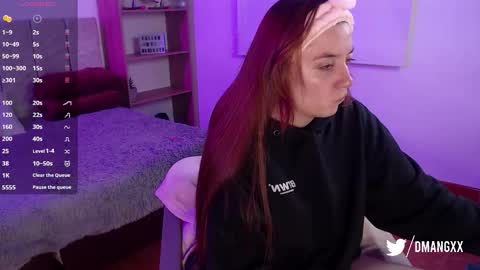 Snapshot of mangxx chatting on 12.21.25 Danny online show from 12.21.25