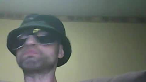 Snapshot of maniakruls chatting on 02.25.26 maniakruls online show from 02.25.26