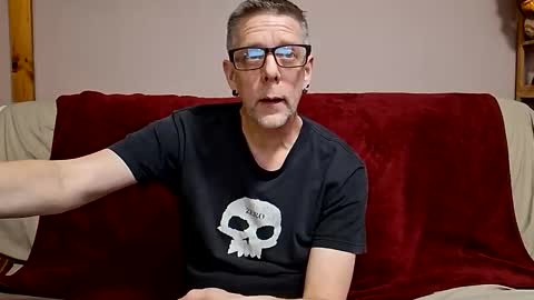 Dickinabox online show from 03.15.26