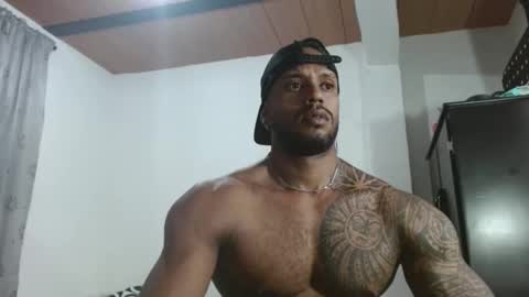 Snapshot of manolofitt chatting on 09.15.25 Manolo online show from 09.15.25