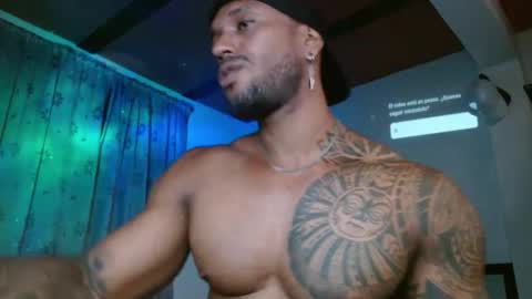 Snapshot of manolofitt chatting on 10.10.25 Manolo online show from 10.10.25