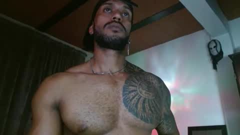 Snapshot of manolofitt chatting on 11.13.25 Manolo online show from 11.13.25