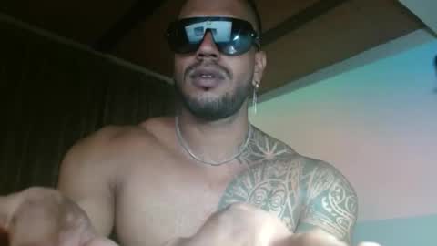 Snapshot of manolofitt chatting on 02.17.26 Manolo online show from 02.17.26