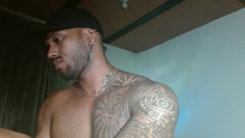 Snapshot of manolofitt chatting on 02.22.26 Manolo online show from 02.22.26