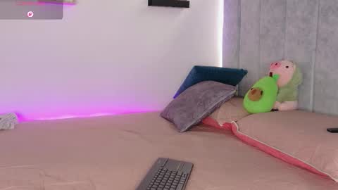 Manu  online show from 03.26.26