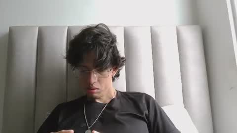 Manuel online show from 08.06.26