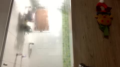 Snapshot of manuel444rl chatting on 11.26.25 Manuel RL online show from 11.26.25