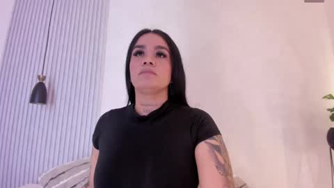 Snapshot of manuela_montes_ chatting on 04.29.26 manuela_montes_ online show from 04.29.26