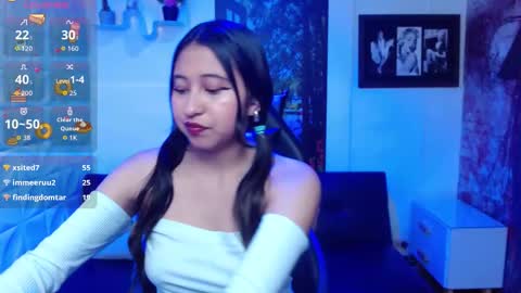 Snapshot of mar_08_ chatting on 10.27.25 Mar online show from 10.27.25
