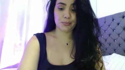 Snapshot of mara4sweet chatting on 12.15.24 mara4sweet online show from 12.15.24