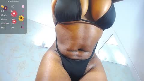 mara_thompsonn online show from 01.06.25