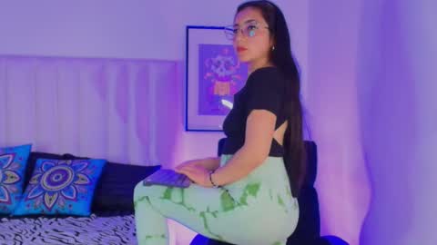 Mara online show from 12.19.25