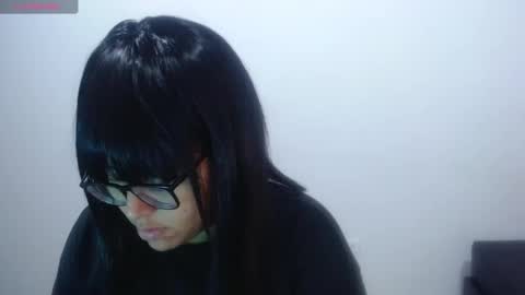Snapshot of marasilk chatting on 09.29.25 Mara Silk online show from 09.29.25