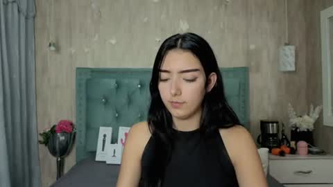 Snapshot of marcelaa_fox chatting on 06.10.26 Marcela online show from 06.10.26