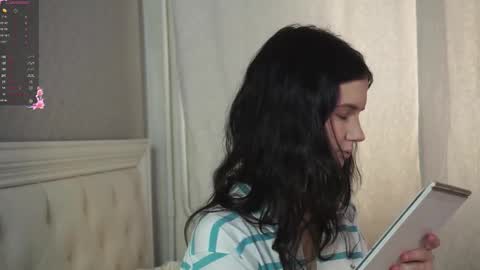 Snapshot of marceline_lu chatting on 02.07.26 Marcelline online show from 02.07.26