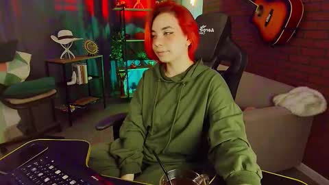 Snapshot of marcelinechi chatting on 12.03.25 MarcelineChi online show from 12.03.25