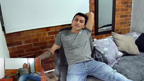 Snapshot of marckmuscle chatting on 12.28.24 Marck Independent model online show from 12.28.24