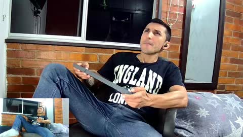 Snapshot of marckmuscle chatting on 12.29.24 Marck Independent model online show from 12.29.24