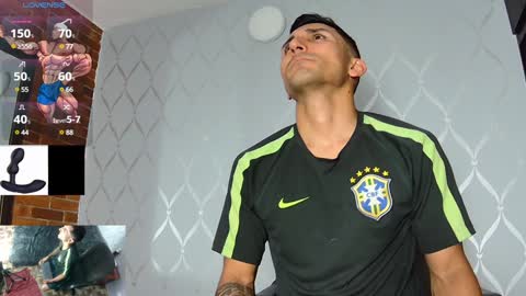 Snapshot of marckmuscle chatting on 02.01.25 Marck Independent model online show from 02.01.25