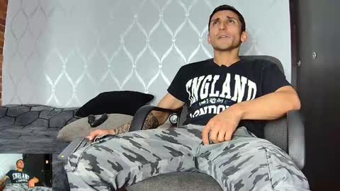 Snapshot of marckmuscle chatting on 03.05.25 Marck Independent model online show from 03.05.25