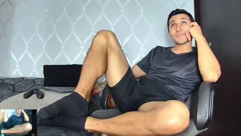 Snapshot of marckmuscle chatting on 03.07.25 Marck Independent model online show from 03.07.25