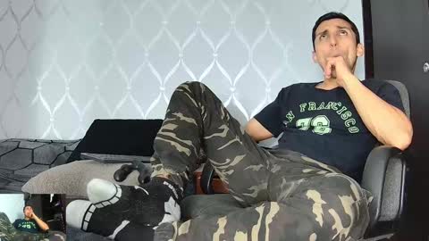 Snapshot of marckmuscle chatting on 03.08.25 Marck Independent model online show from 03.08.25