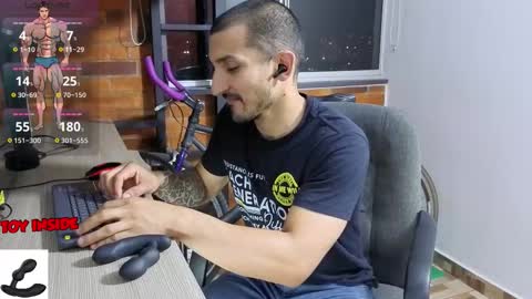 Snapshot of marckmuscle chatting on 09.14.25 Marck Independent model online show from 09.14.25