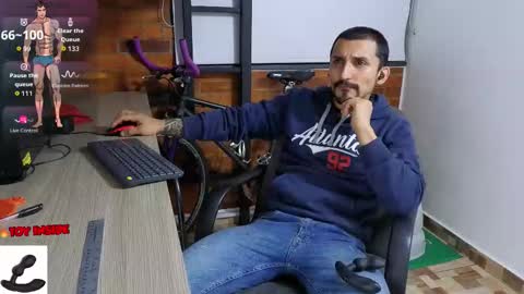 Snapshot of marckmuscle chatting on 10.05.25 Marck Independent model online show from 10.05.25