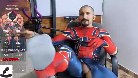 Snapshot of marckmuscle chatting on 10.31.25 Marck Independent model online show from 10.31.25