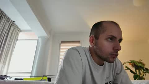 Snapshot of marco_parola chatting on 10.06.25 marco_parola online show from 10.06.25