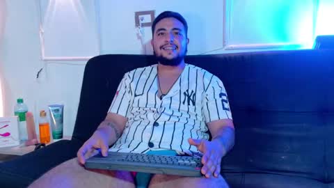 Snapshot of marcus_aress chatting on 05.22.26 marcus_aress online show from 05.22.26