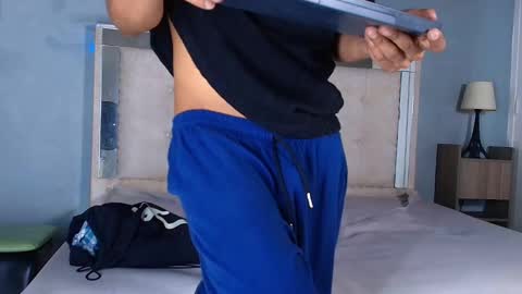 Snapshot of marcus_hans chatting on 10.19.25 marcus hans online show from 10.19.25