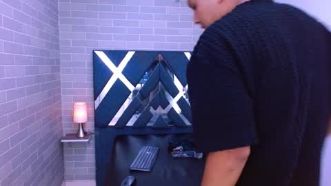 Snapshot of marcus_hans chatting on 11.29.25 marcus hans online show from 11.29.25