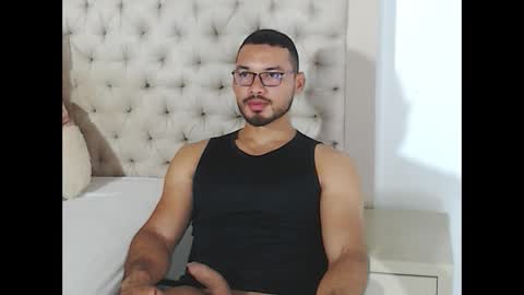 Snapshot of marcusblade__ chatting on 09.18.25 MARCUS online show from 09.18.25