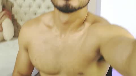 Snapshot of marcusblade__ chatting on 09.28.25 MARCUS online show from 09.28.25