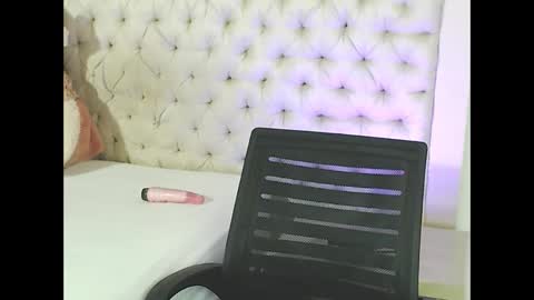 Snapshot of marcusblade__ chatting on 10.06.25 MARCUS online show from 10.06.25