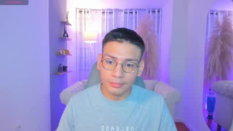 Snapshot of marcuswildx chatting on 10.01.25 marcus online show from 10.01.25