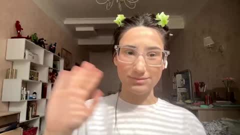 Snapshot of marentrucker chatting on 03.23.26 Zara online show from 03.23.26