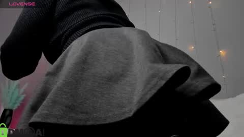 Snapshot of margaret_clark chatting on 01.31.25 Margaret Clark online show from 01.31.25