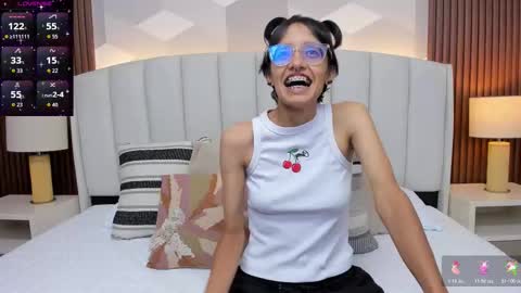 Snapshot of marge_lasander chatting on 11.23.25 Aitana online show from 11.23.25