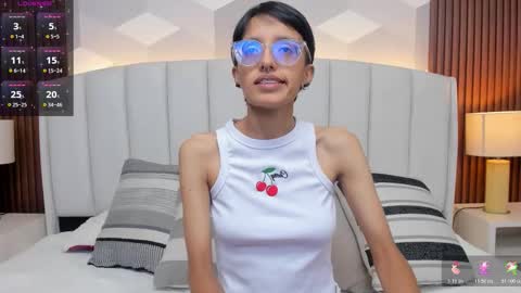 Snapshot of marge_lasander chatting on 12.16.25 Aitana online show from 12.16.25