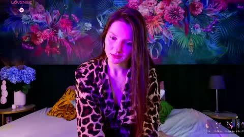 Snapshot of margodoly chatting on 04.19.26 margodoly online show from 04.19.26