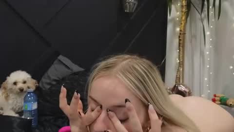 Snapshot of margot_robbie7 chatting on 02.09.25 margot_robbie7 online show from 02.09.25