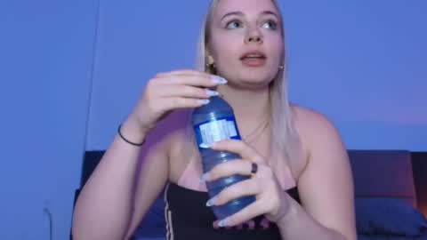 Snapshot of margot_robbie7 chatting on 09.11.25 margot_robbie7 online show from 09.11.25