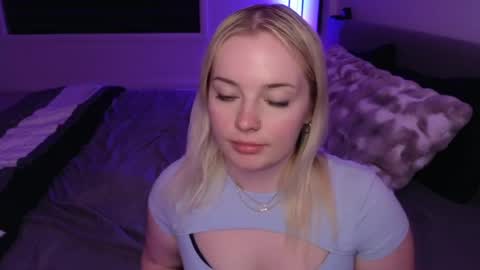 margot_robbie7 online show from 05.27.26