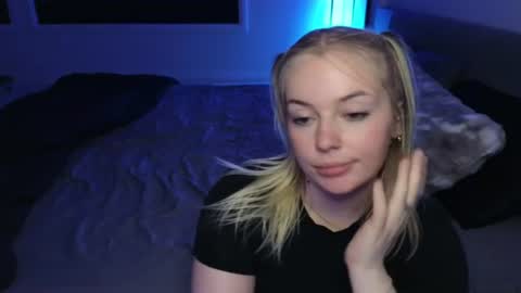 Snapshot of margot_robbie7 chatting on 06.29.26 margot_robbie7 online show from 06.29.26