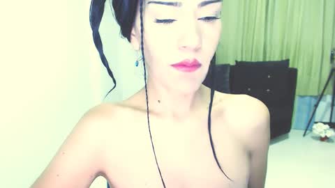 Snapshot of mari4you69 chatting on 02.14.25 mari4you69 online show from 02.14.25