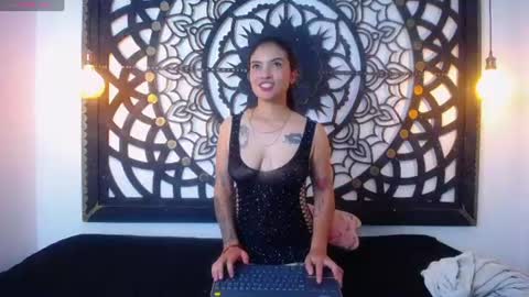 Snapshot of mari_afox chatting on 06.21.26 Mary Ana online show from 06.21.26