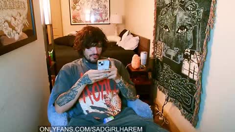 Snapshot of mari_and_jandro chatting on 01.16.25 Mari online show from 01.16.25